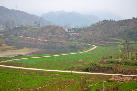 山区农村道路