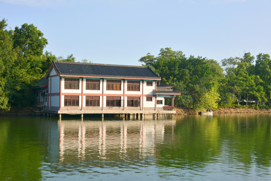 惠州丰湖园林建筑风浴阁