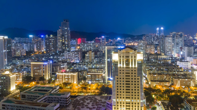 航拍老城建筑天际线夜景