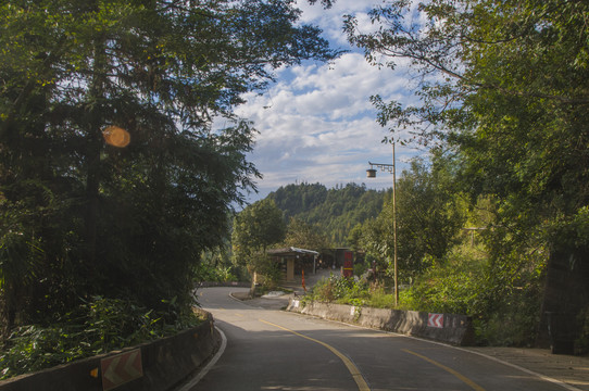 土楼旅游公路田螺坑段