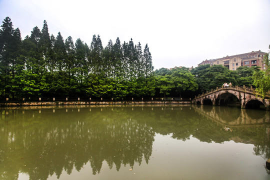 老上海苏州河