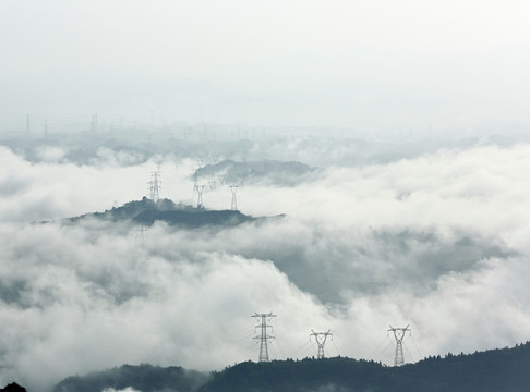 高山沟壑云海输电线塔西电东送