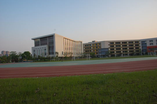 学校