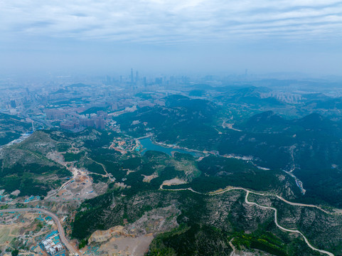 航拍济南浆水泉水库