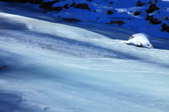 冰河雪景