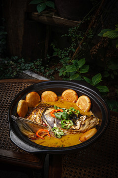魚頭撈飯