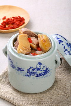 茶树菇炖鸭汤