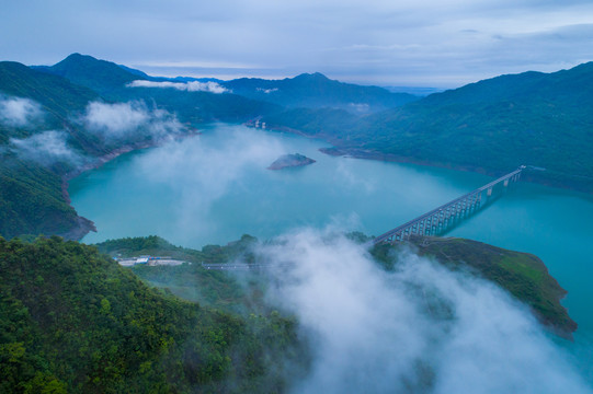 都江堰紫坪铺云雾