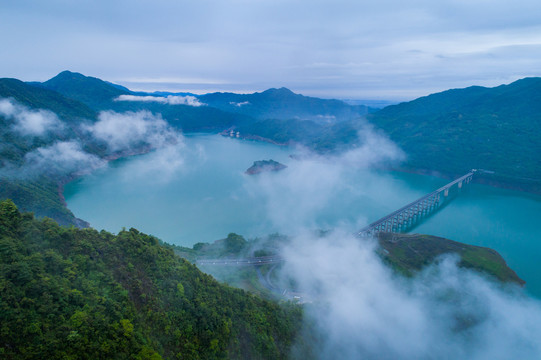 都江堰紫坪铺云雾