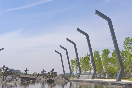 成都东安湖山水人家喷泉雕塑