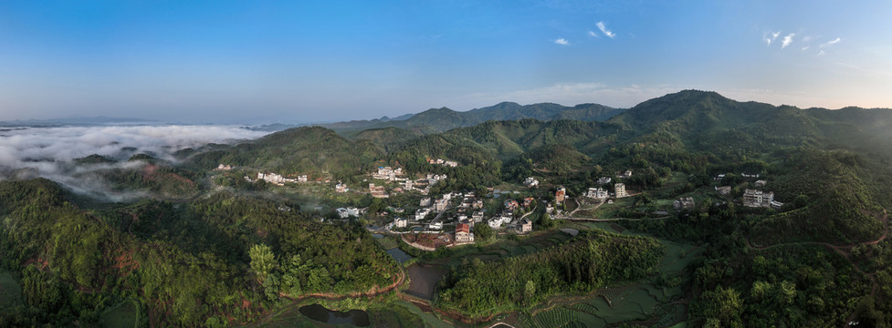 小山村