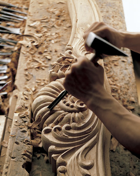 欧式古典实木家具雕刻特写