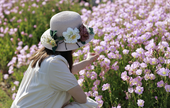 女人与花