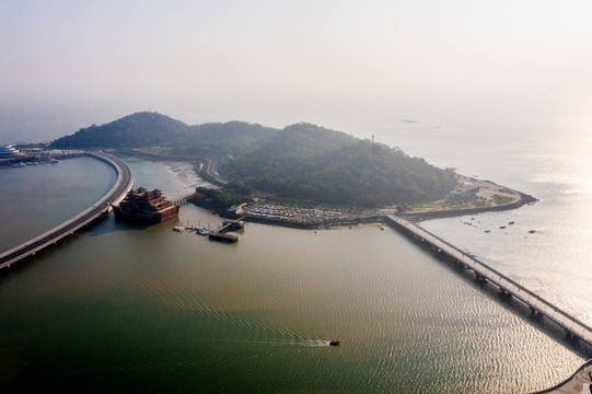 航拍广东珠海野狸岛