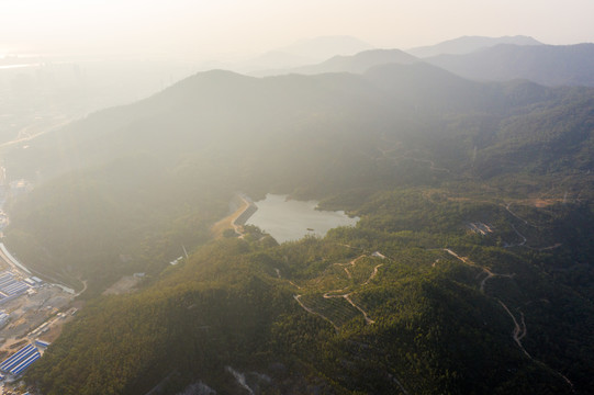 航拍夕阳下的广东珠海横琴地区