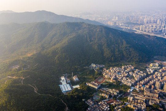 航拍夕阳下的广东珠海横琴地区