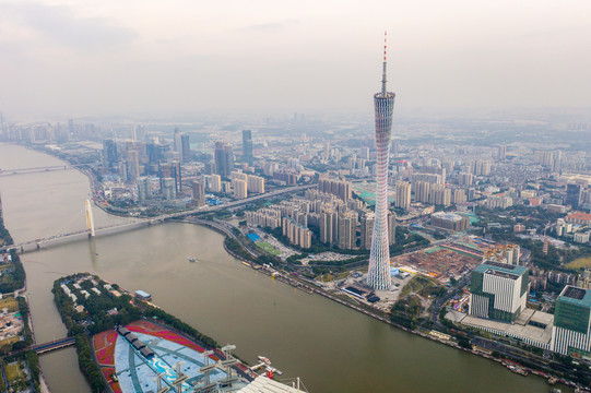 航拍珠江畔广州塔城市地标