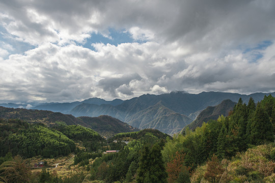 山峰山脉