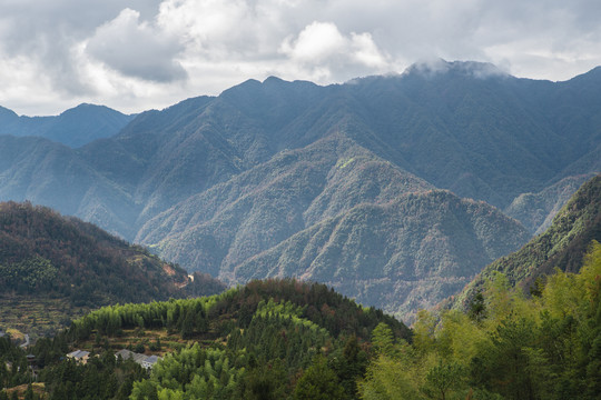 山峰山脉