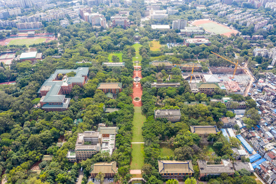 航拍中山大学校本部北门广场