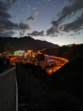 214国道自驾沿途风景夜景