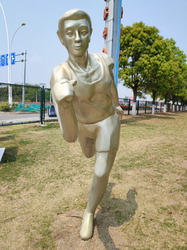 跑步雕塑