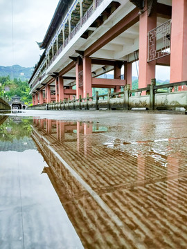 风雨廊桥