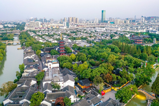 航拍苏州寒山寺