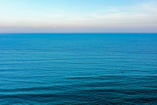 航拍海南三亚海棠湾碧海蓝天