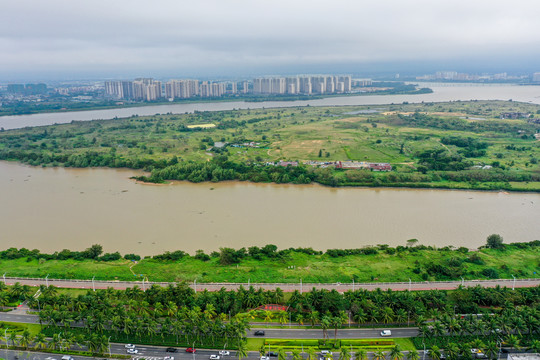 航拍海口南渡江水道府城镇农场