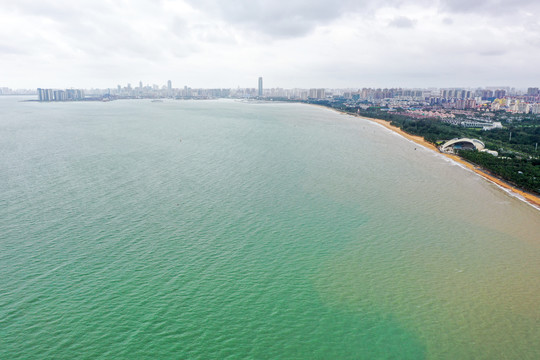 航拍海南海口假日海滩旅游景区