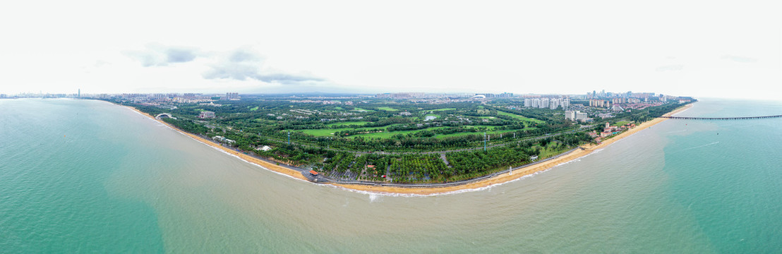 航拍海南海口假日海滩旅游景区