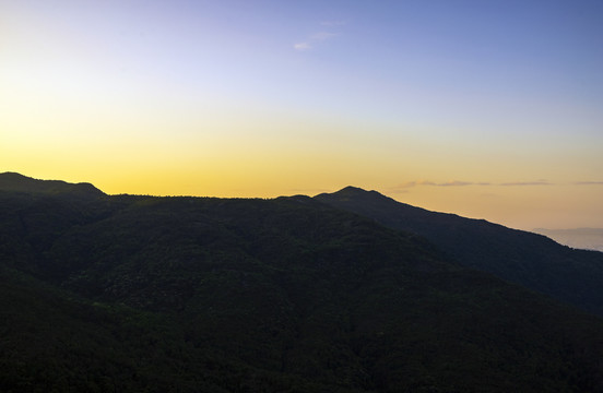 朝霞剪影风景