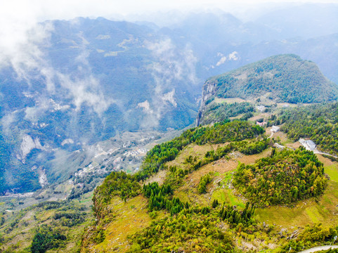 航拍湖北恩施大峡谷七星寨景区