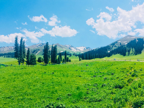 蓝天白云山川草原风景