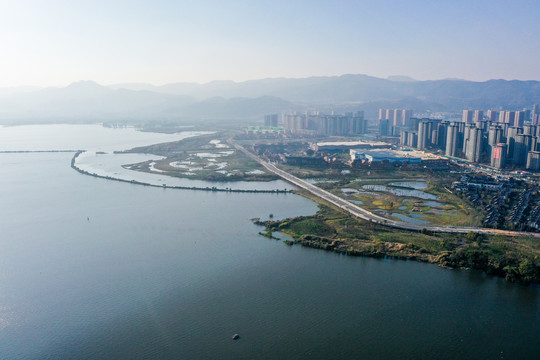 昆明滇池草海湖滨生态湿地公园