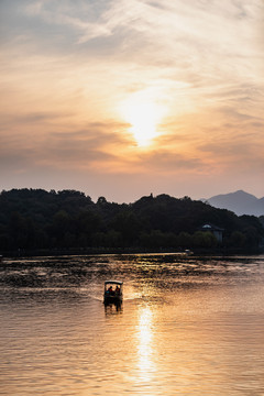 西湖晚霞