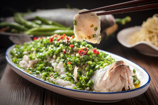 青椒鱸魚(yú)