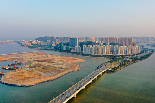 航拍澳门前山水道西湾大桥