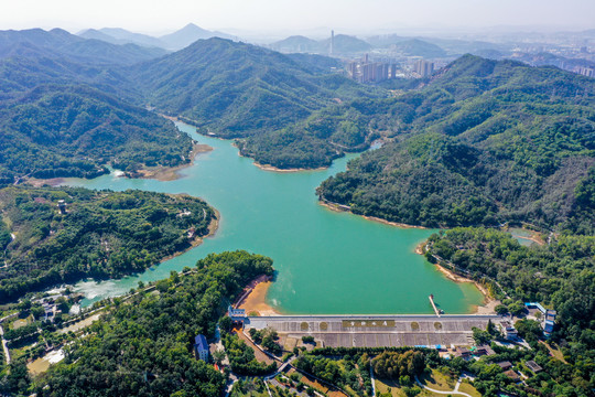 航拍中山金钟水库金钟湖公园