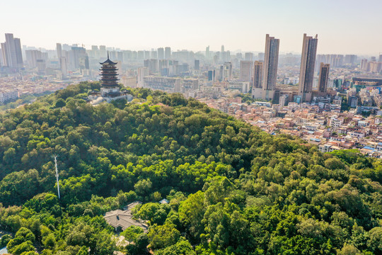 航拍佛山礌岗山顶魁星阁