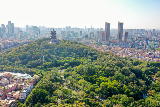 航拍佛山礌岗山顶魁星阁