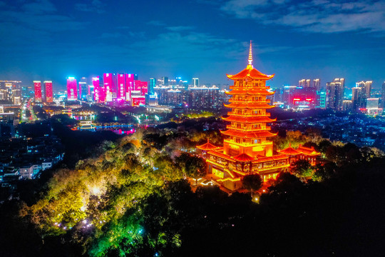 航拍佛山礌岗山顶魁星阁夜景