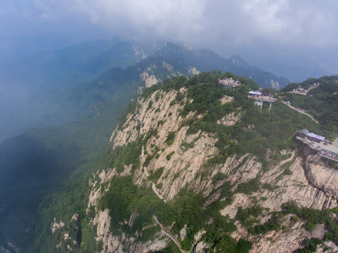 航拍栾川老君山最高峰马鬃岭