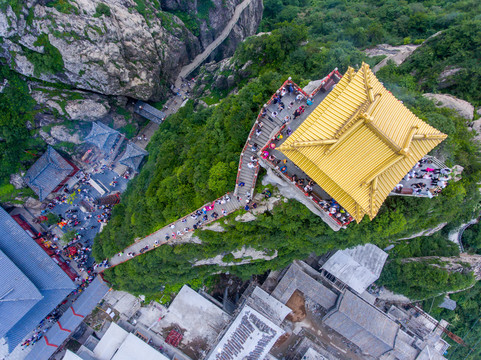 航拍河南栾川老君山金顶建筑群