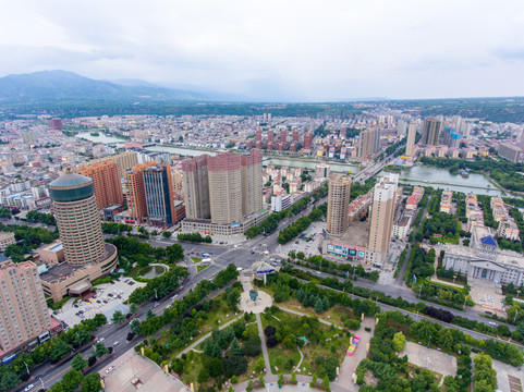 航拍河南三门峡灵宝市城区风光