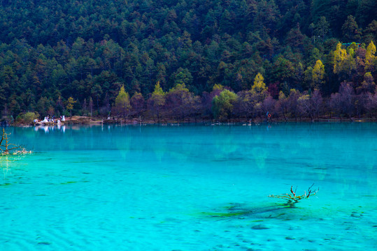 高山湖泊