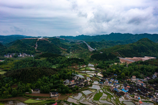 航拍湖南湘西麻栗场田园风光