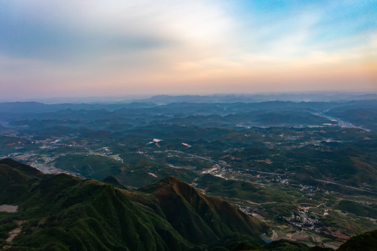 航拍湘西羊峰山风力发电机组