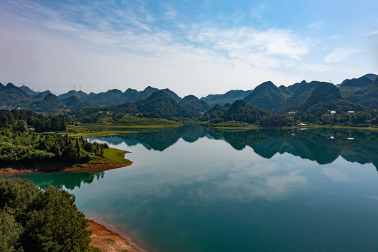 航拍湖南湘西松柏水库风光